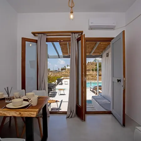 Terra White Seaview Pool & Mykonos Town