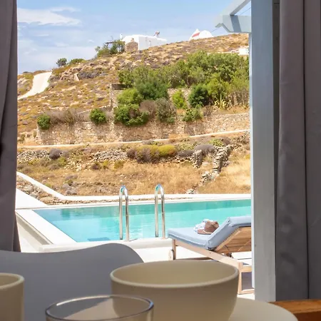 Terra White Seaview Pool & Apartment Mykonos Town